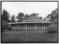 837721 Gezicht op de Kees Boekeschool (Frans Halslaan 86) te De Bilt.